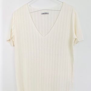 [NEW] ZARA white v neck tshirt